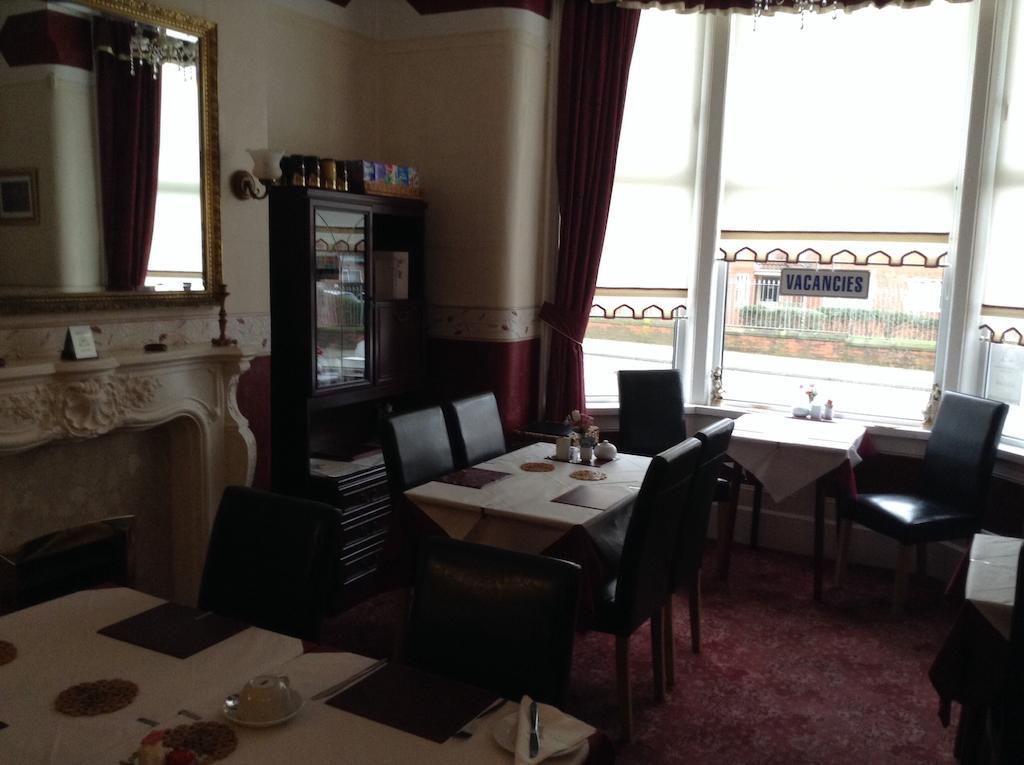 Hornby Villa- 4Star B&B-Couples & Families Only Blackpool Exterior photo