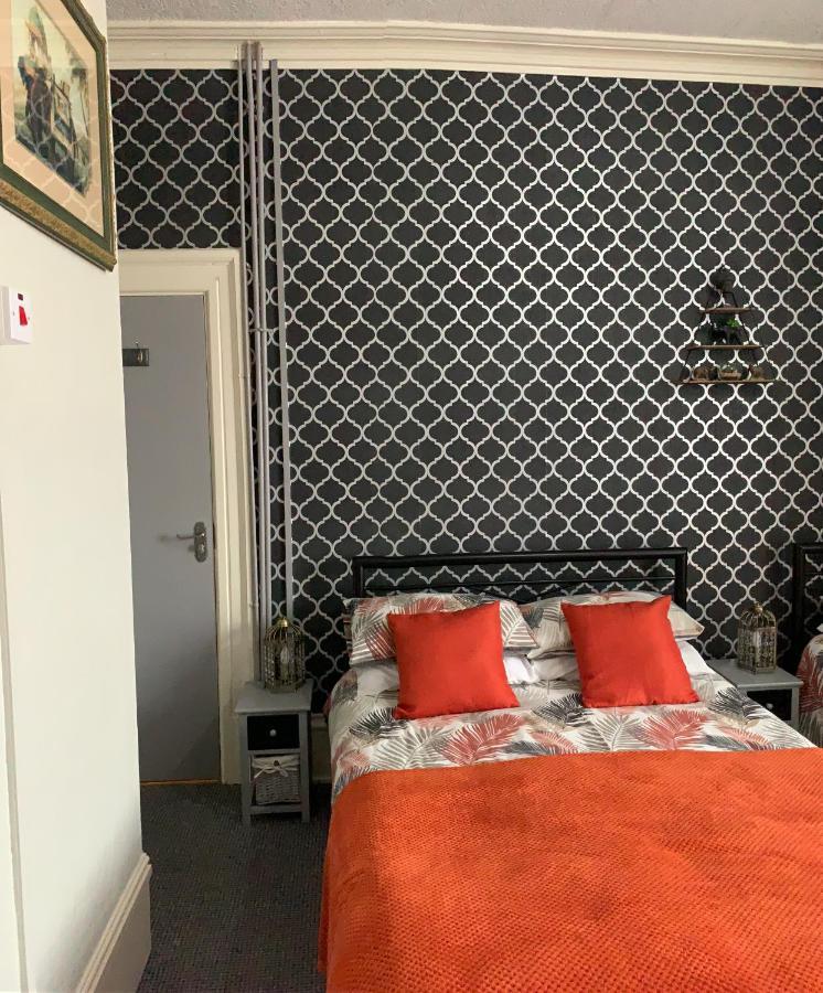 Hornby Villa- 4Star B&B-Couples & Families Only Blackpool Exterior photo