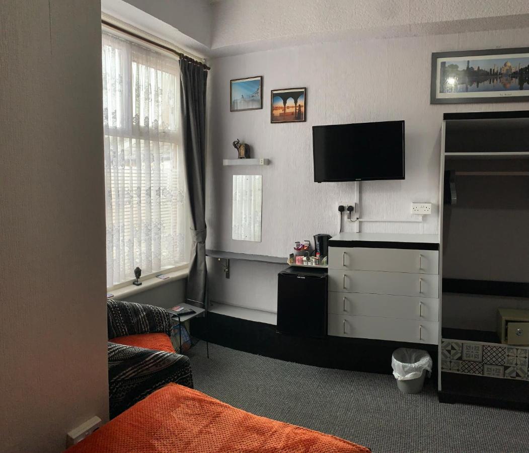 Hornby Villa- 4Star B&B-Couples & Families Only Blackpool Exterior photo
