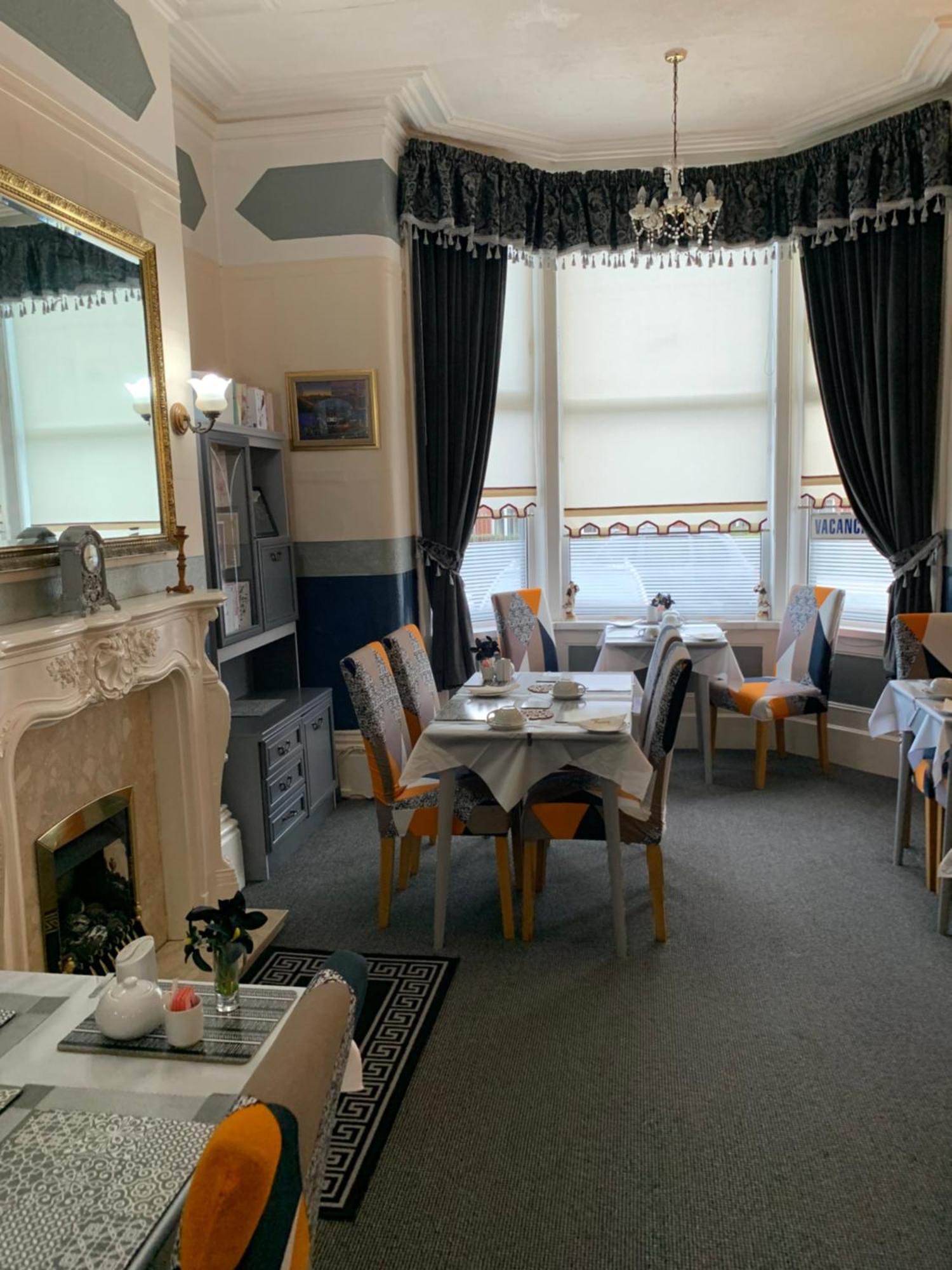 Hornby Villa- 4Star B&B-Couples & Families Only Blackpool Exterior photo