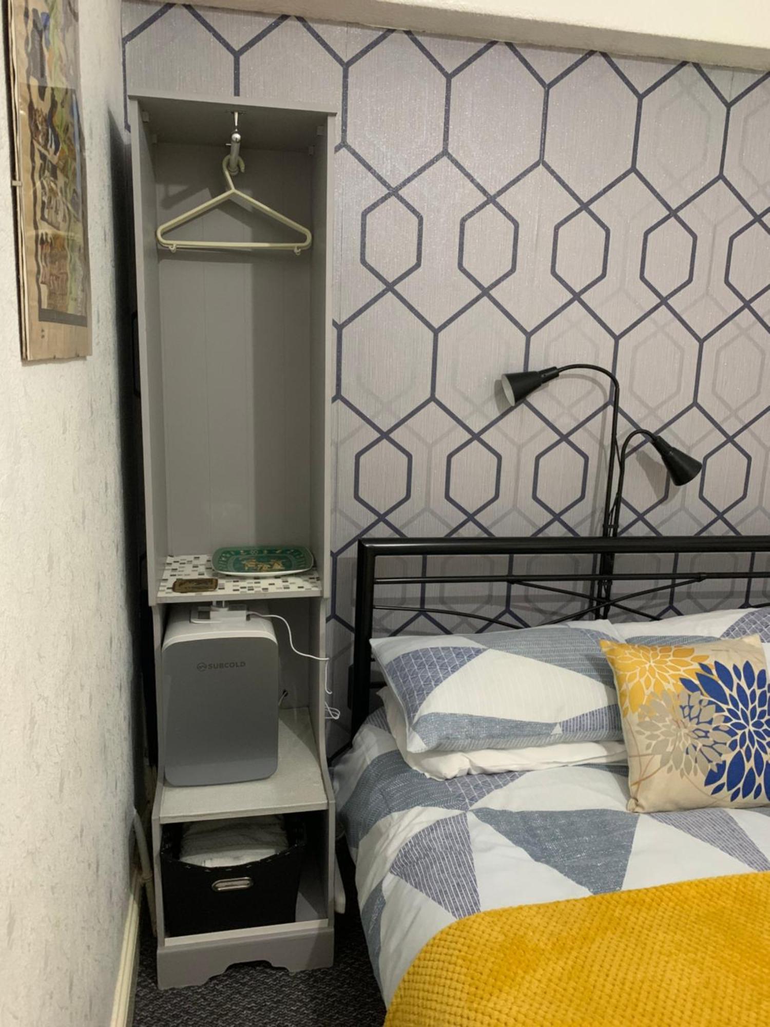 Hornby Villa- 4Star B&B-Couples & Families Only Blackpool Room photo