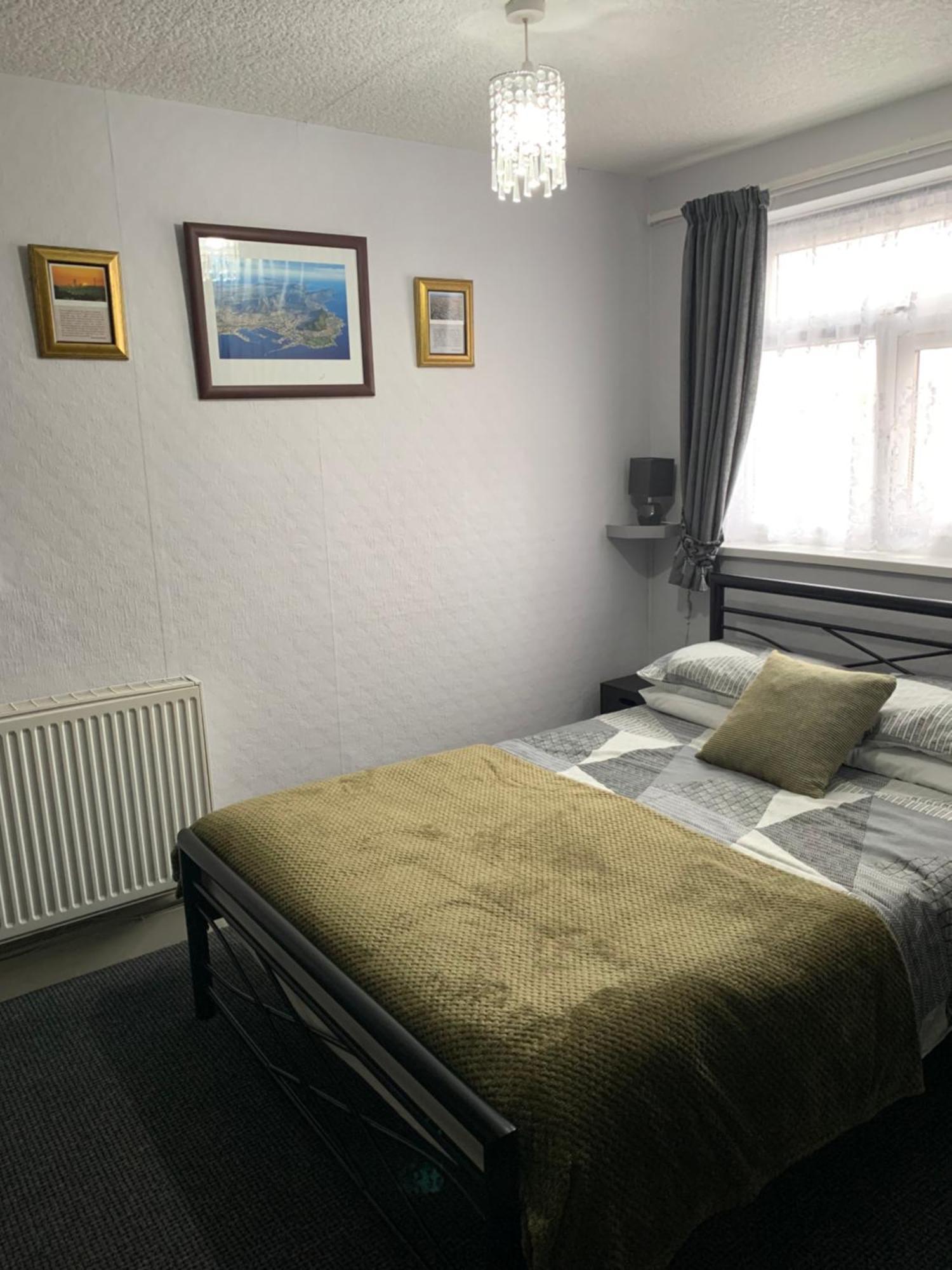 Hornby Villa- 4Star B&B-Couples & Families Only Blackpool Room photo
